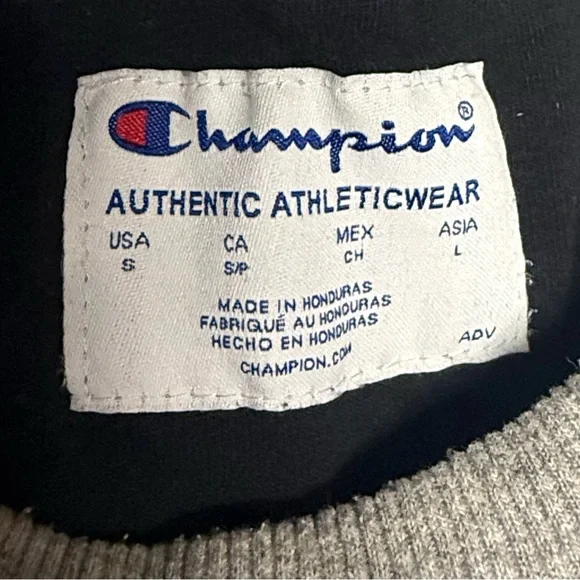 Champion Men's Crewneck Gray Sweater - Picture 3 of 3